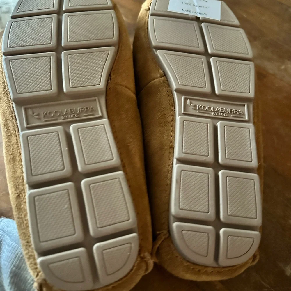 Kookaburra‎ by UGG Tipton tan suede Sherpa lined slippers men’s size 8 NWOB